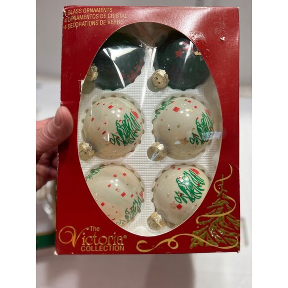 The Victoria Collection Christmas Glass ornament lot - Picture 4 of 7